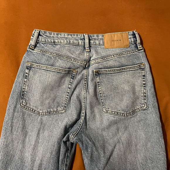 💥4/$20 H&M Women’s size 6 ultra high waisted mom jeans. Worn once! BUNDLE & SAVE - Picture 6 of 7